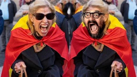 señora gritando bandera españa|la mujer gritando meme.